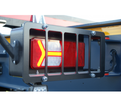 Кронштейн заднего фонаря V-Trailer